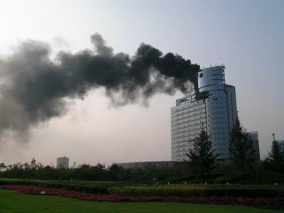 组图:哈尔滨在建建筑物发生火灾