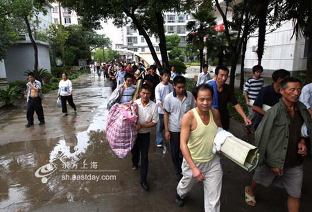 图文:南汇泥城中学