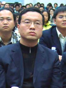 图文:吉林大学文学院教授严俊