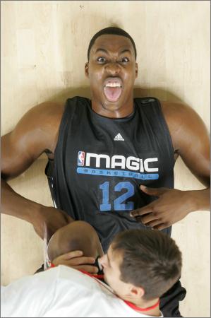 图文:NBA奥兰多魔术队魔兽霍华德