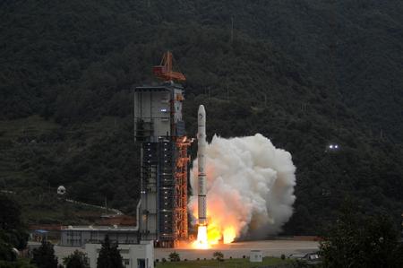 图文:嫦娥一号发射成功