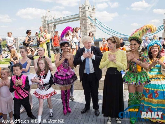 美幼教老师辞职跳翘臀舞 6秒赚4个月工资