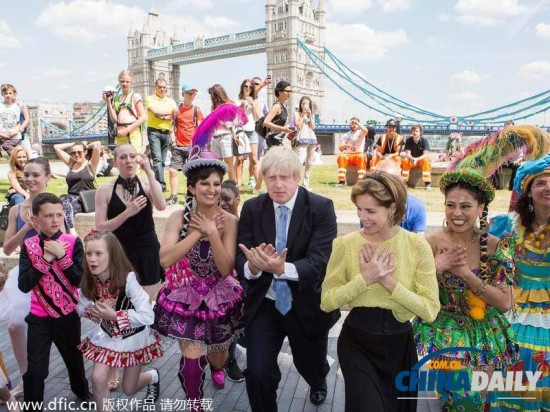 美幼教老师辞职跳翘臀舞 6秒赚4个月工资