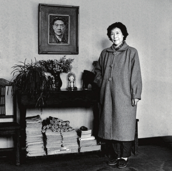 徐悲鸿夫人廖静文家最富时房间有几百间