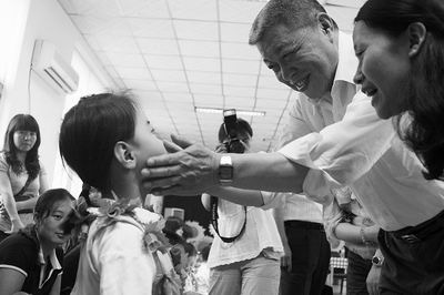 郑州尝试用珠心算治疗儿童脑瘫(图)