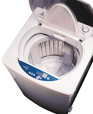 洗衣机易滋生霉菌应经常清洗(图)