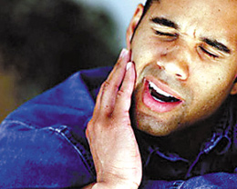 专家提醒进食腮帮痛应排查腮腺结石(图)