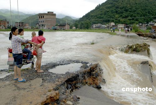 图:广西灌阳县遭遇洪灾