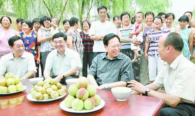 徐光春在济源调研时强调 切实推进城乡一体化