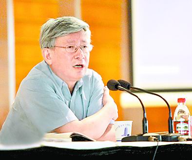 新闻评论必须争夺第一解释权--专访凤凰卫视