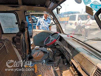 广州整治非法营运面包车