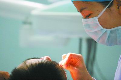 27名考生被紫外线灯消毒