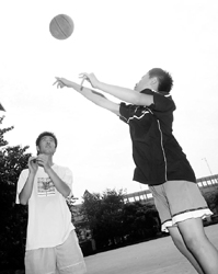 找个体育家教,让孩子学会玩