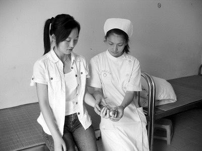 女大学生拼命锻炼,和肌肉萎缩抢时间