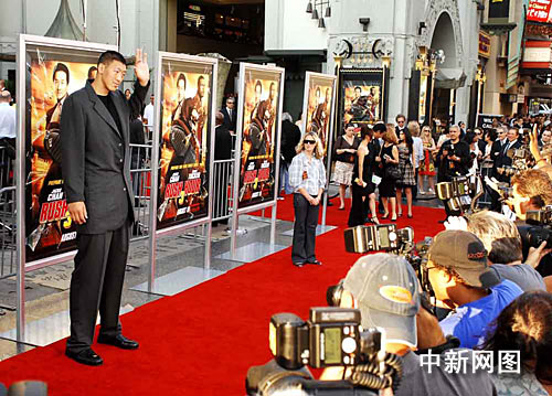 成龙主演大片《尖峰时刻3》在好莱坞首映(组图
