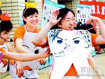 牙医导演护齿儿歌