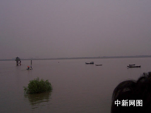 ����Ǯ������ˮ����24�ˣ�22�˻��2��ʧ��