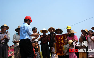 �����������غ��ֵ���ͻ���Ӵ������������Ծ�