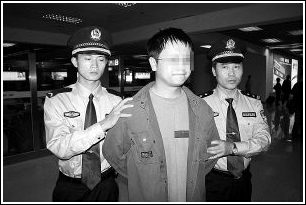 高考落榜有奇招 摇身一变进大学(图)