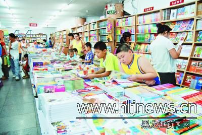 【图文】假日读书遇尴尬 孩子去哪儿看书?
