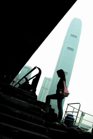 告别香港皇后码头 直播下的和平清场