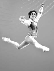 ����Ա���������֮����