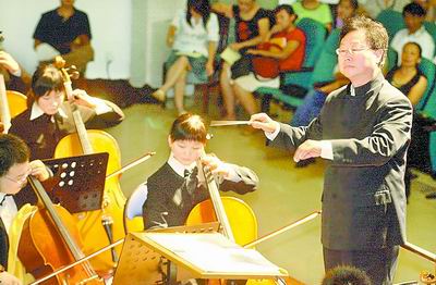 ����ѧ�Ӻ��ཻ��ʢ��