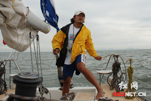 ����ý���ൺ�У������˶�������ʾ���˸�����