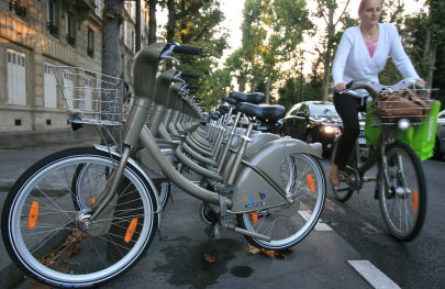 巴黎:自行车自由骑环保又健康