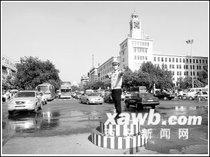 �ųǽ�ͨ����һ�ڡ�(ͼ)