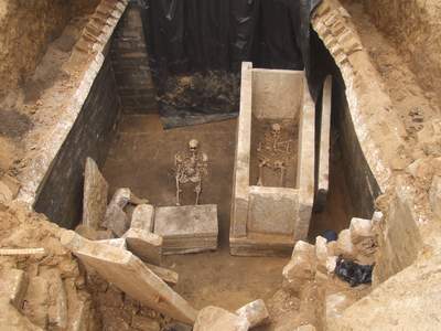 壁画 青花盘 酱釉碗 临城明代墓葬 惊奇 连连