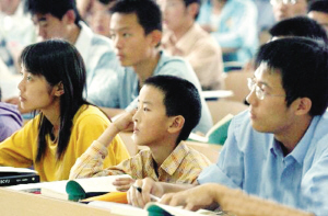 香港9岁小童考上大学本硕连读 从未测过智商