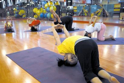 图文:脚丫能玩石头剪刀布