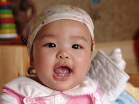 ��������ίȫ��������ͯЦ����Ƭ���ֿ���Ļʽ