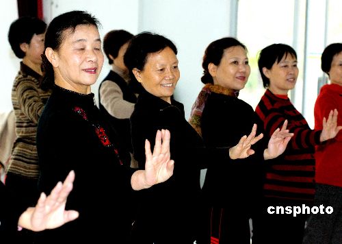 上学是种活着的方式 老年大学22年不毕业的老