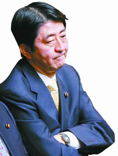 安倍背水一战赌相位 62天内日本第168届临时