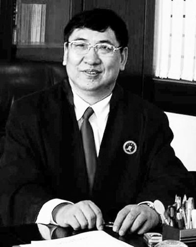 100万人口150名律师_律师头像