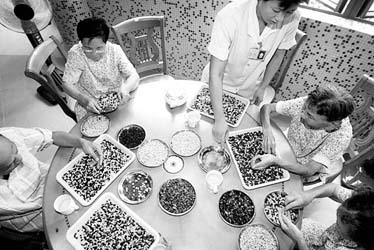 老年痴呆患者面临3个困境