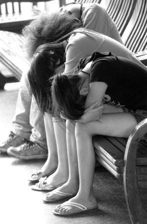 荔湾警方解救被骗<em>卖淫</em>三<em>少女</em>_新闻中心_新浪