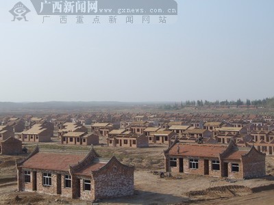 网络媒体宁夏行采访团感受吴忠市孙家滩巨变