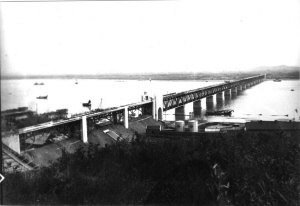 钱江一桥七十岁