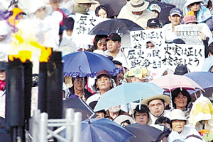 某市人口约102.5万_看这个安徽小城如何 拔穷根(2)