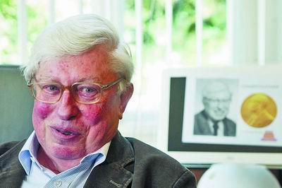 做出福泽人类的表面文章 德国科学家格哈德·