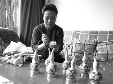 图文:葫芦上绘福娃