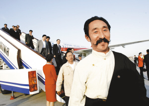 党的十七大10月15日召开