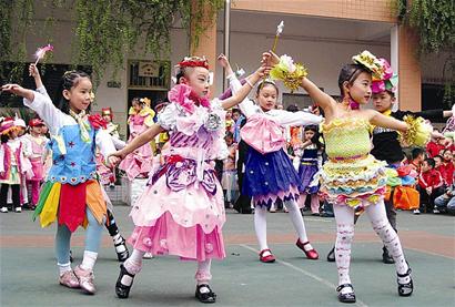 己设计的纸衣服