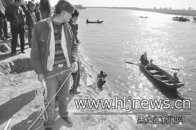 【图文】哈市呼兰区发生沉船事故