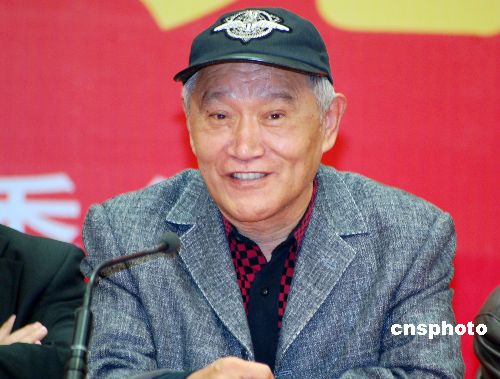 影坛常青树 牛犇 出席金鸡百花电影节(图)_新闻