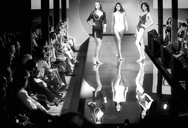 国际内衣秀尽显时尚魅力