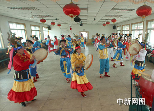 东北成立最久的满族艺术团喜获原生态殊荣